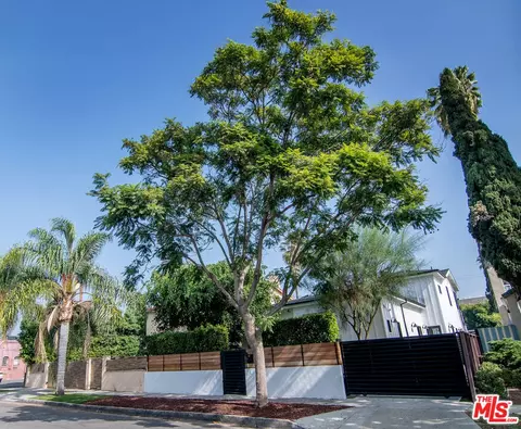 638 N Sierra Bonita Ave, Los Angeles, CA 90036