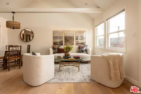 12458 Laurel Terrace Dr, Studio City, CA 91604