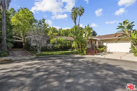 3533 Willowcrest Ave, Studio City, CA 91604