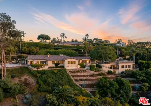 4020 Cuervo Ave, Santa Barbara, CA 93110