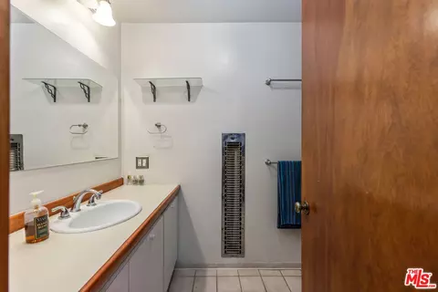 4620 Cover St, Riverside, CA 92506 photo 13