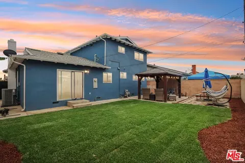 Exterior - 407 E 211th St, Carson, CA 90745 photo 4 of 4