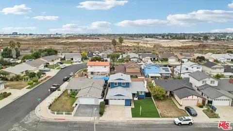 View/Area - 407 E 211th St, Carson, CA 90745 photo 1 of 17