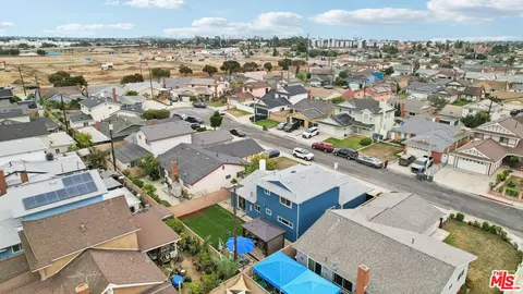 View/Area - 407 E 211th St, Carson, CA 90745 photo 14 of 17