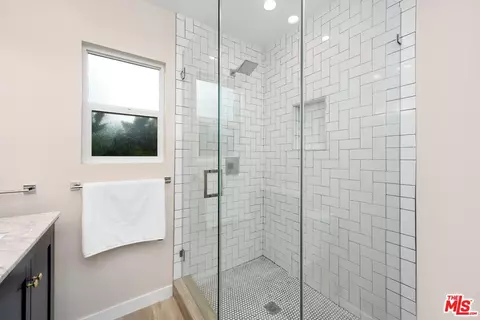 6134 Longridge Ave, Van Nuys, CA 91401 photo 19