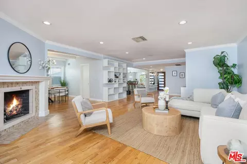 6134 Longridge Ave, Van Nuys, CA 91401 photo 12