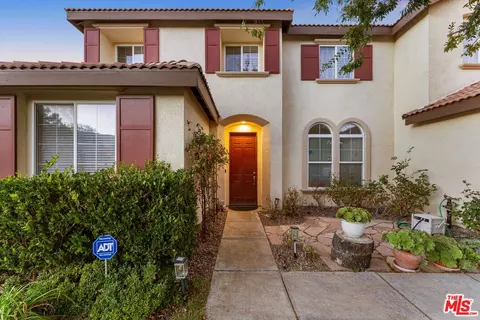 5133 Hillside Pl, Palmdale, CA 93551