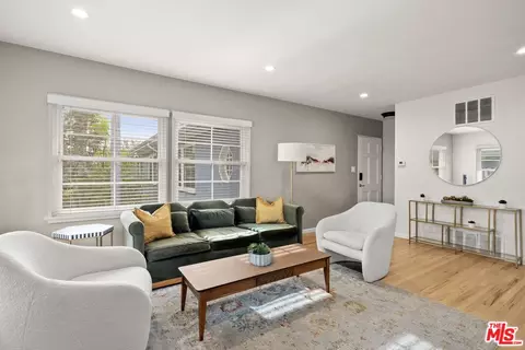 1137 26th St #D, Santa Monica, CA 90403