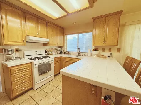 Kitchen - 4448 Brookside Dr, Hemet, CA 92545 photo 1 of 2