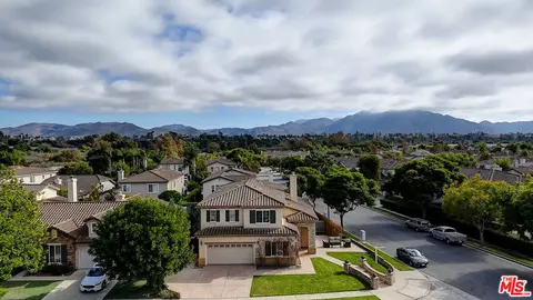 View/Area - 2008 Las Estrellas Ct, Camarillo, CA 93012 photo 3 of 11