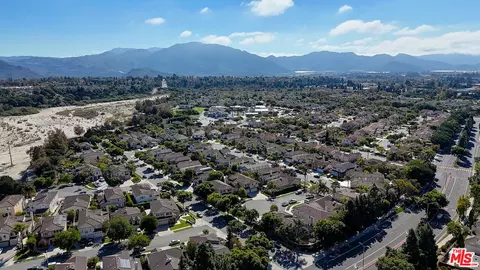 View/Area - 2008 Las Estrellas Ct, Camarillo, CA 93012 photo 5 of 11