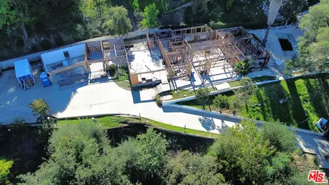 4418 Woodley Ave, Encino, CA 91436