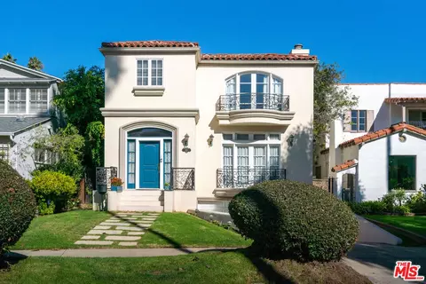 860 Wellesley Ave, Los Angeles, CA 90049