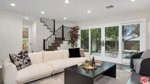 500 N Lamer St, Burbank, CA 91506