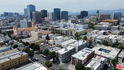 2809 W 8th St, Los Angeles, CA 90005