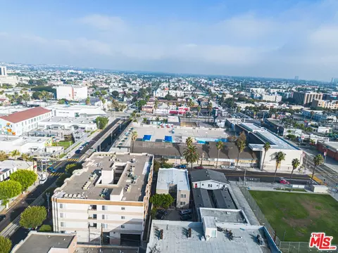 735 Locust Ave, Long Beach, CA 90813 photo 45