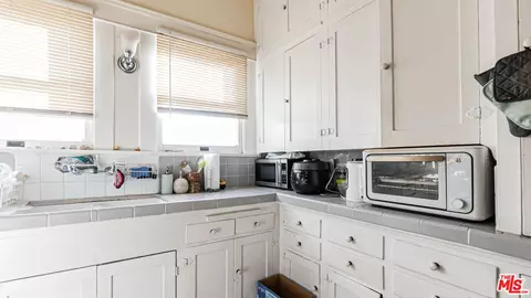 735 Locust Ave, Long Beach, CA 90813 photo 16