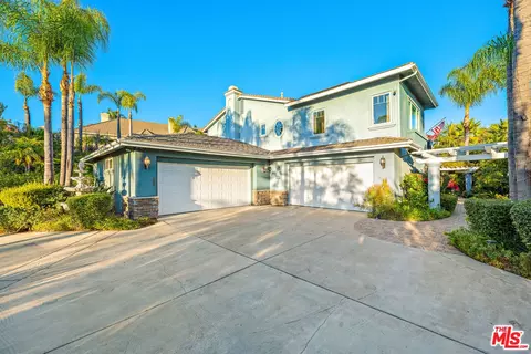 2428 Oak Canyon Pl, Escondido, CA 92025