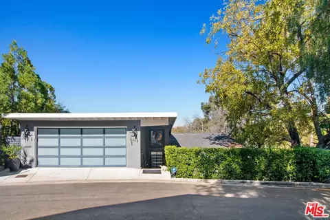 3631 Buena Park Dr, Studio City, CA 91604