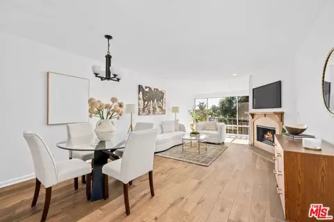 12720 Burbank Blvd #318, Valley Village, CA 91607