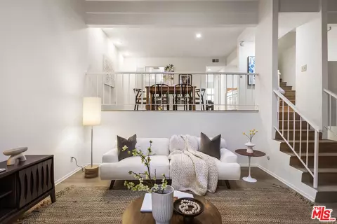 11732 Moorpark St #I, Studio City, CA 91604