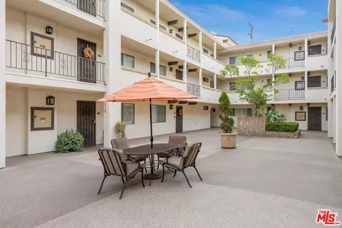 12801 Moorpark St #110, Studio City, CA 91604