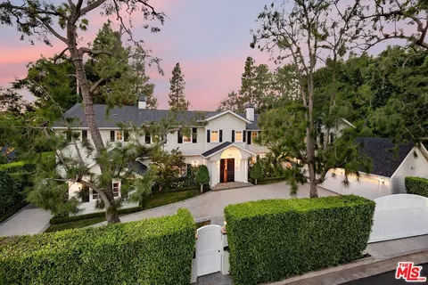 655 N Faring Rd, Los Angeles, CA 90077
