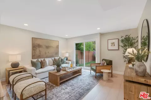 4032 Yankee Dr, Agoura Hills, CA 91301