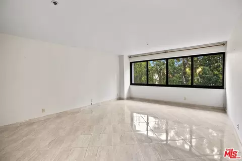 10560 Wilshire Blvd #205, Los Angeles, CA 90024