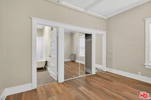 Bedroom - 330 Cedar Ave, Long Beach, CA 90802 photo 2 of 2