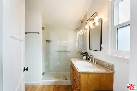 Bath - 17055 Gresham St, Sherwood Forest, CA 91325 photo 2 of 3