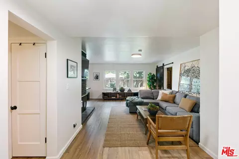 Entry Way - 17055 Gresham St, Sherwood Forest, CA 91325 photo 1 of 5
