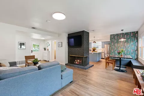 Living - 17055 Gresham St, Sherwood Forest, CA 91325 photo 3 of 3