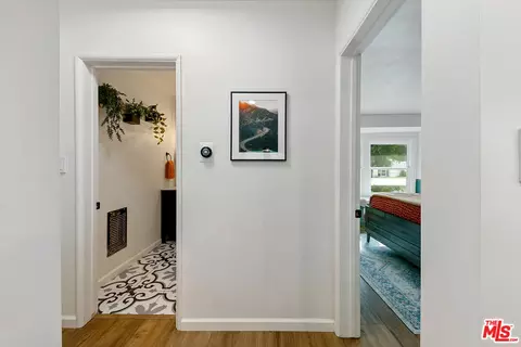 Entry Way - 17055 Gresham St, Sherwood Forest, CA 91325 photo 3 of 5