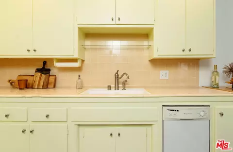 326 Hermosa Ave #7, Long Beach, CA 90802 photo 24
