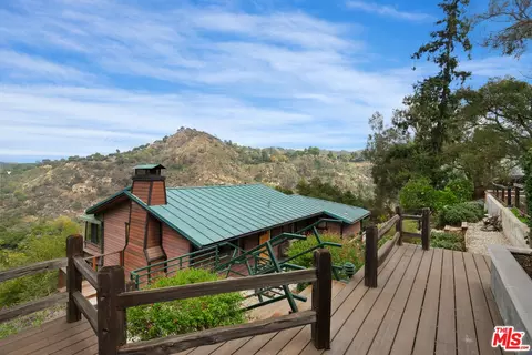 20006 Valley View Dr, Topanga, CA 90290