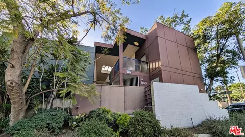 960 Sanborn Ave #3, Los Angeles, CA 90029