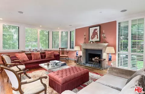 300 N Swall Dr #107, Beverly Hills, CA 90211