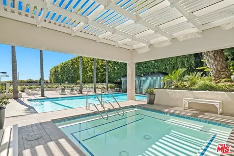 1131 Alta Loma Rd #106, West Hollywood, CA 90069
