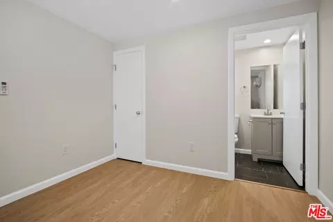Bedroom - 2370 Lime Ave, Long Beach, CA 90806 photo 4 of 6