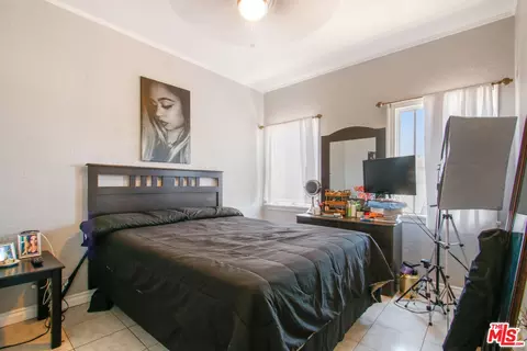 Bedroom - 2370 Lime Ave, Long Beach, CA 90806 photo 6 of 6