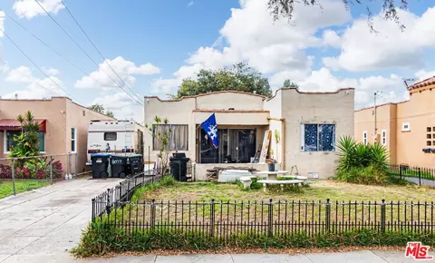 6033 Clarkson Ave, Maywood, CA 90270