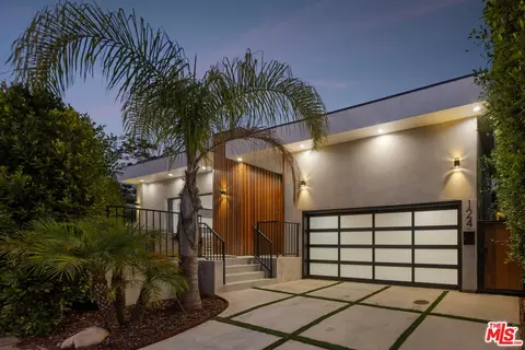 124 S Saltair Ave, Los Angeles, CA 90049