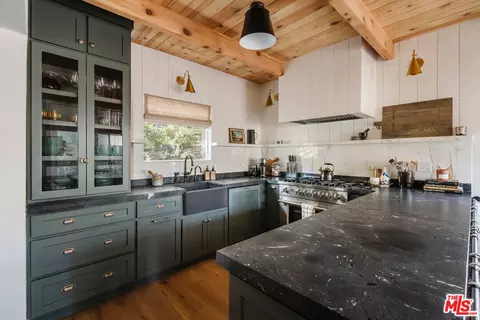 28805 N Shore Rd, Lake Arrowhead, CA 92352 photo 10