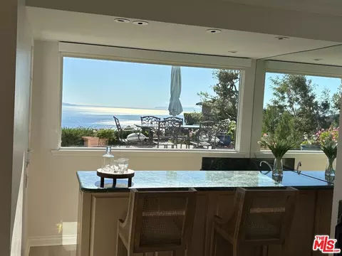 23255 W Paloma Blanca Dr, Malibu, CA 90265