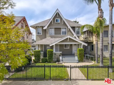 2939 Brighton Ave, Los Angeles, CA 90018