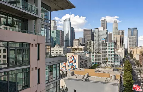 1111 S Grand Ave #1111, Los Angeles, CA 90015