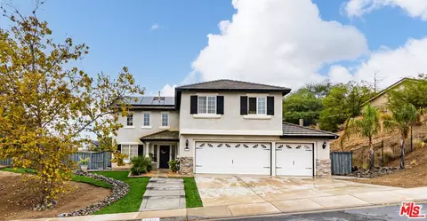 21035 Canyon Ridge Dr, Lake Elsinore, CA 92532