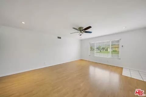 320 E Woodcroft Ave, Glendora, CA 91740 photo 8