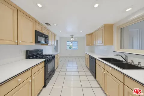 320 E Woodcroft Ave, Glendora, CA 91740 photo 15